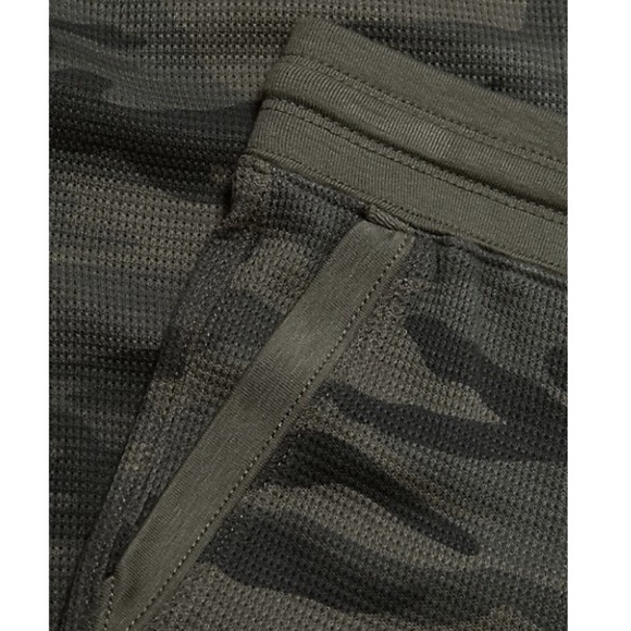 SPLENDID Camo Printed Thermal Joggers Pants Olive - Picture 7 of 7